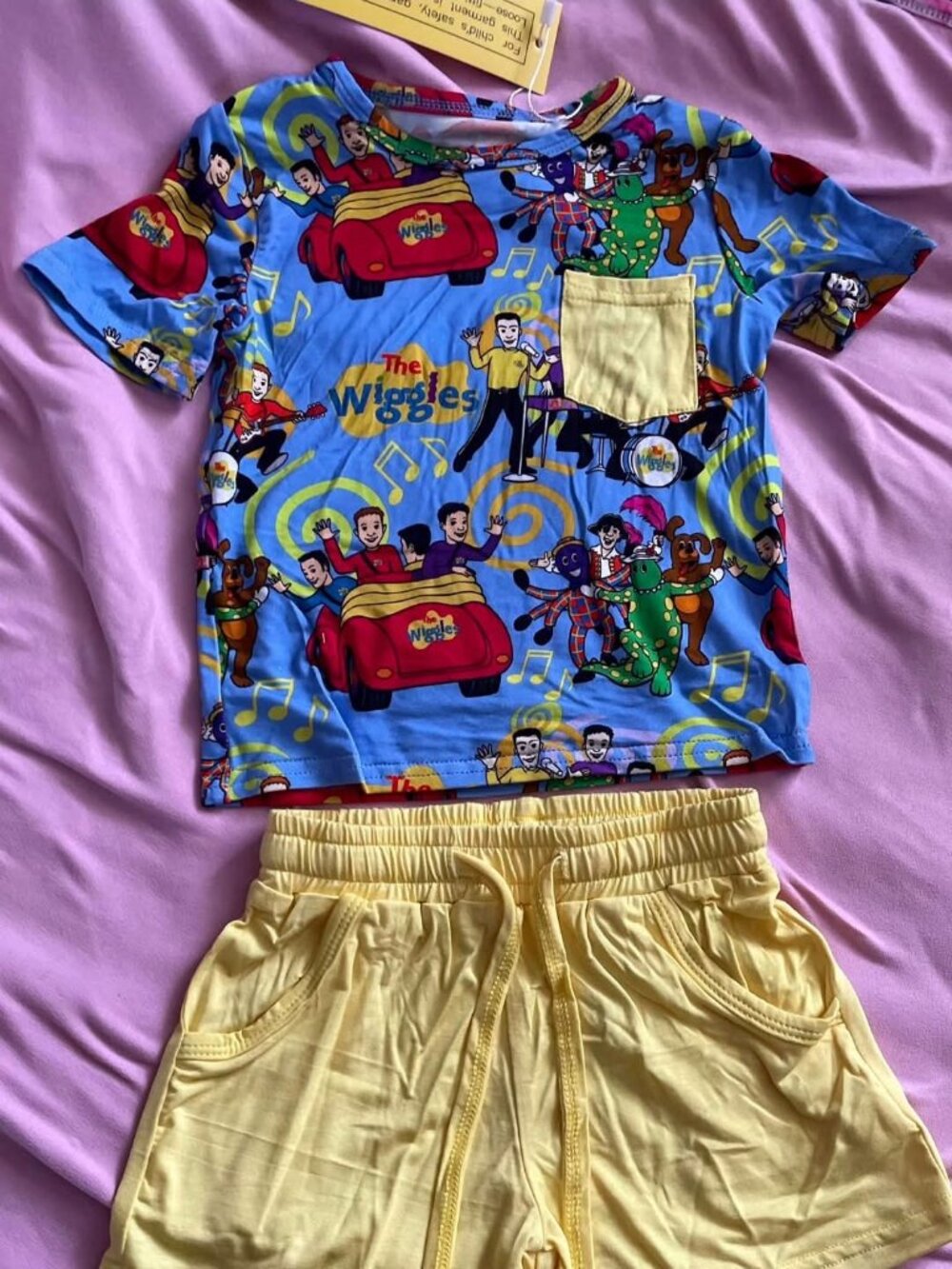 Bamboo wiggles outfit